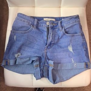 PacSun Light-Wash Jean Shorts